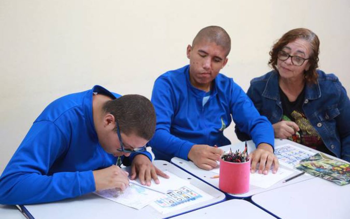 Governo recua e fará ajustes em decreto da Política Nacional de Educação Especial Inclusiva