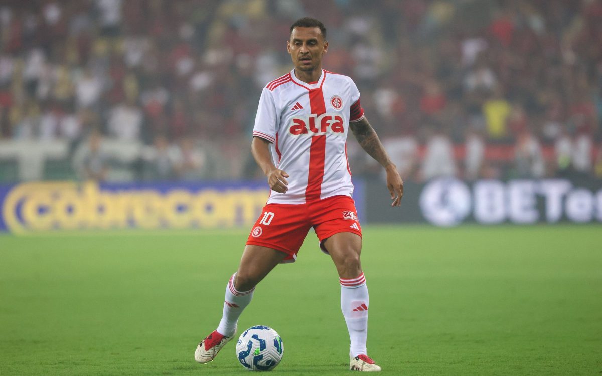 Inter perde no Maracanã, mas mantém vivo o sonho da classificação