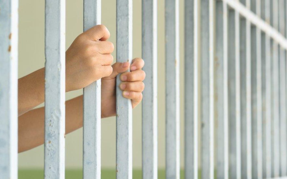 Suécia propõe reduzir para 13 anos a idade penal em crimes graves