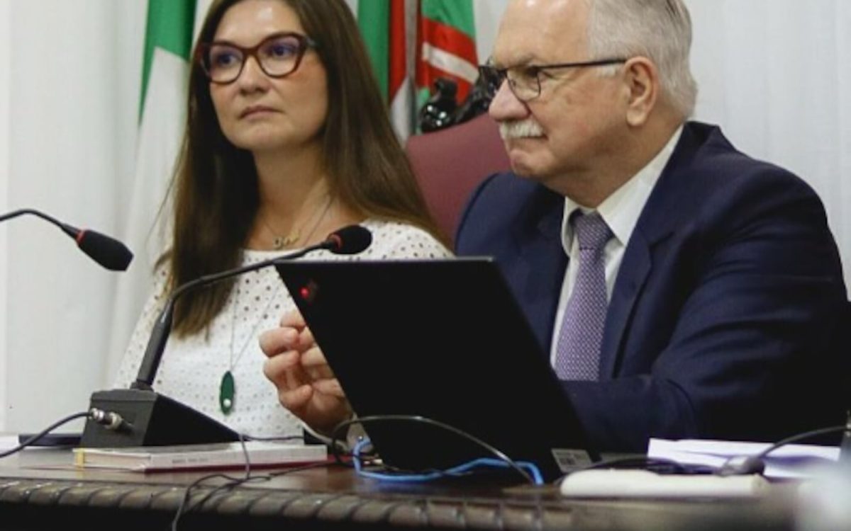 “Lixo comunista”: professora da UFPR e filha de ministro do STF é alvo de agressão verbal em Curitiba