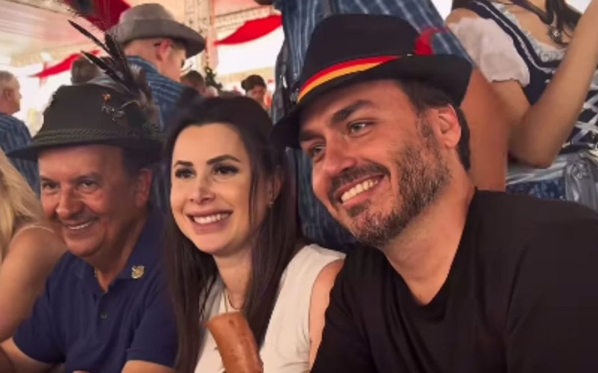 Pedido de Bolsonaro prevalece, e PL confirma Carlos Bolsonaro na disputa ao Senado por Santa Catarina