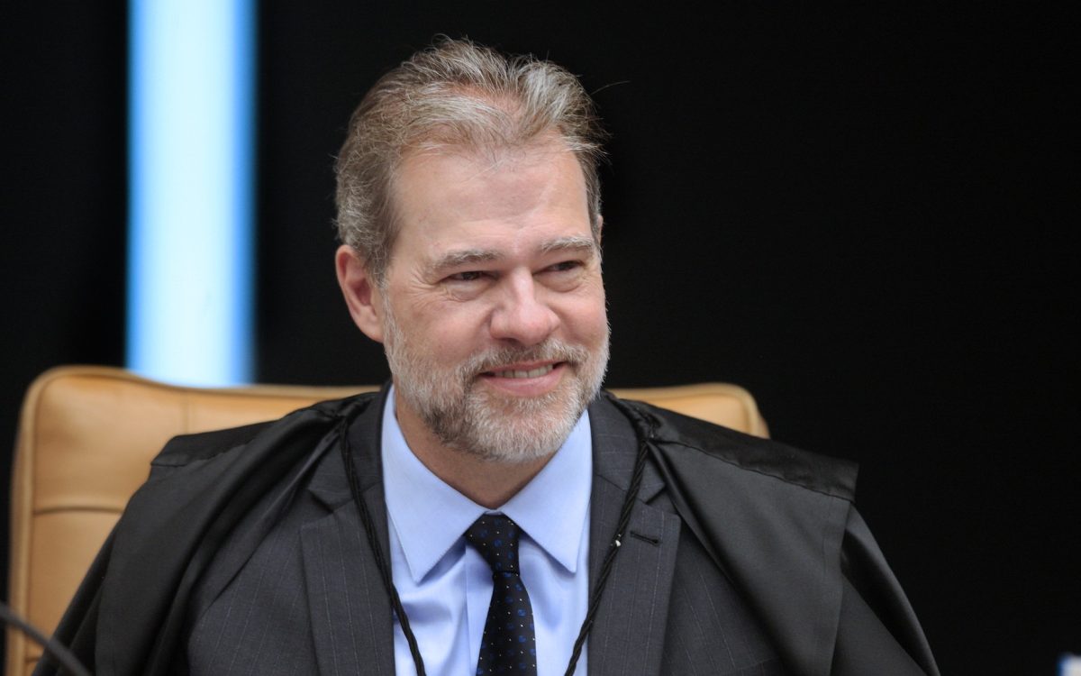 Entre jantares e festas: PF aponta pelo menos 10 encontros de Toffoli com dono do Banco Master