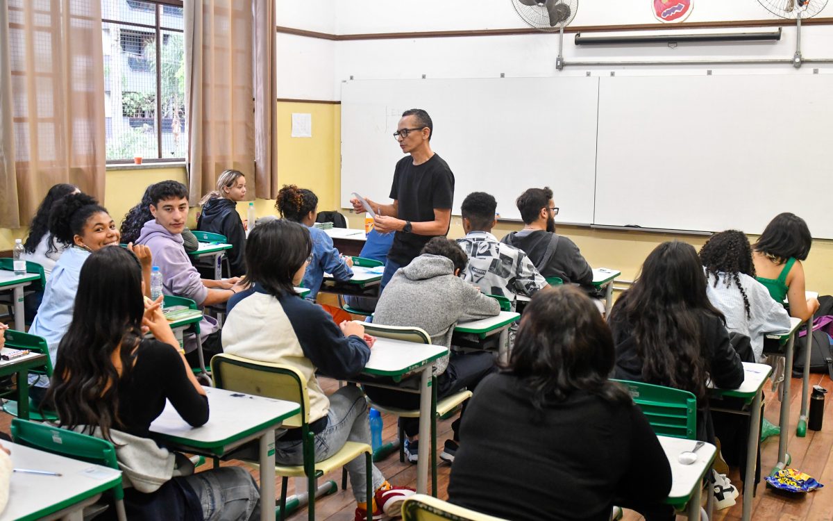 Justiça suspende uso de câmeras dentro de salas de aula em Porto Alegre