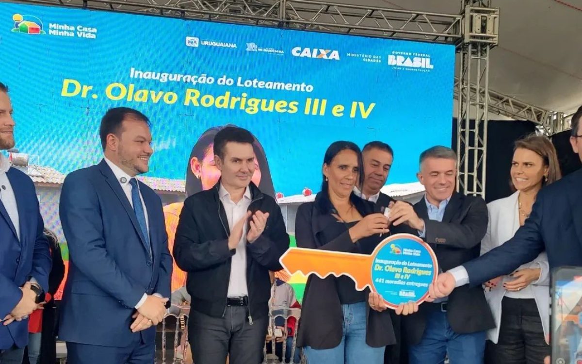 Ministro Jader Filho entrega 441 casas do Minha Casa Minha Vida em Uruguaiana
