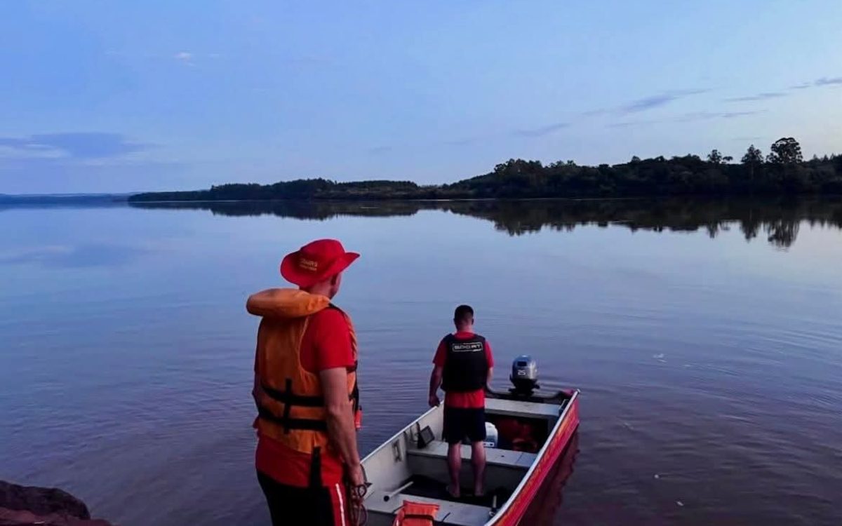Jovem desaparece após afundar e não retornar à superfície no Rio Uruguai, em Porto Xavier