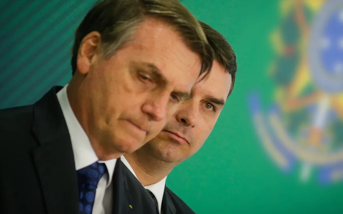 Candidatura de Flávio Bolsonaro desagrada investidores e provoca pior queda da bolsa em quase quatro anos