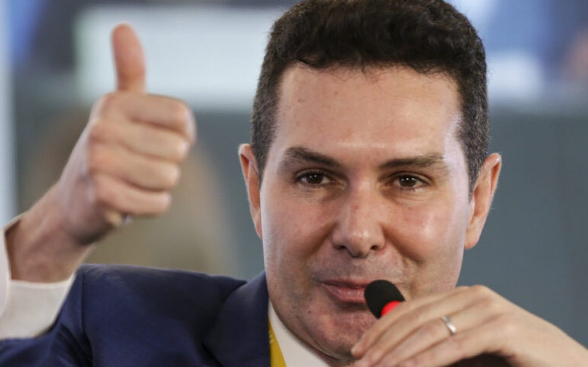 Brasília (DF), 29/11/2023 - O ministro das Cidades, Jader Filho, participa do último dia da 85ª Reunião Geral da Frente Nacional dos Prefeitos (FNP), em Brasília. O encontro começou ontem (28) e reúne mais de 400 prefeitos (as), autoridades federais e secretários municipais. Foto: Marcelo Camargo/Agência Brasil