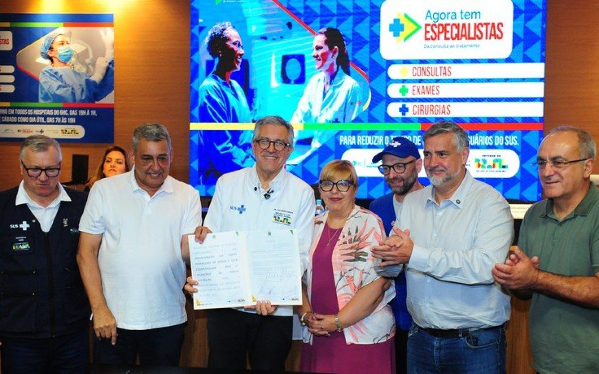 Ministro da Saúde anuncia R$ 400 milhões para hospitais do RS e confirma distribuição de vacina da dengue