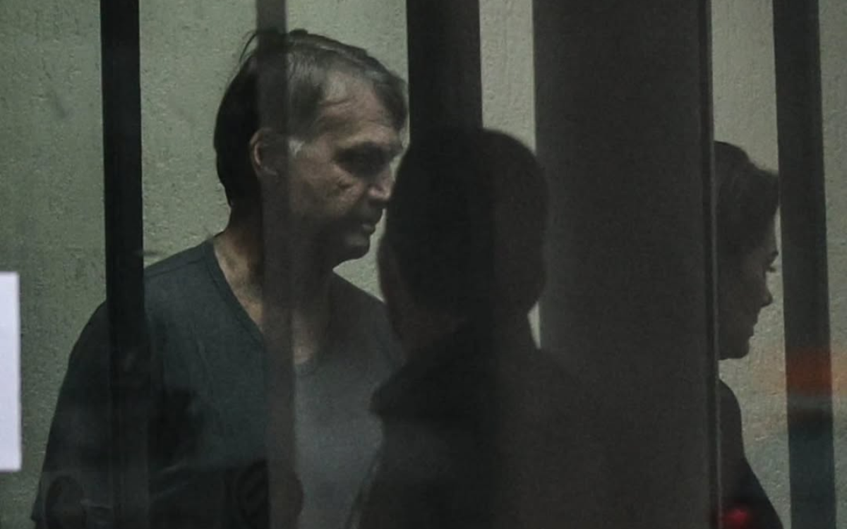 Por unanimidade, STF mantém prisão preventiva de Jair Bolsonaro após violação da tornozeleira eletrônica