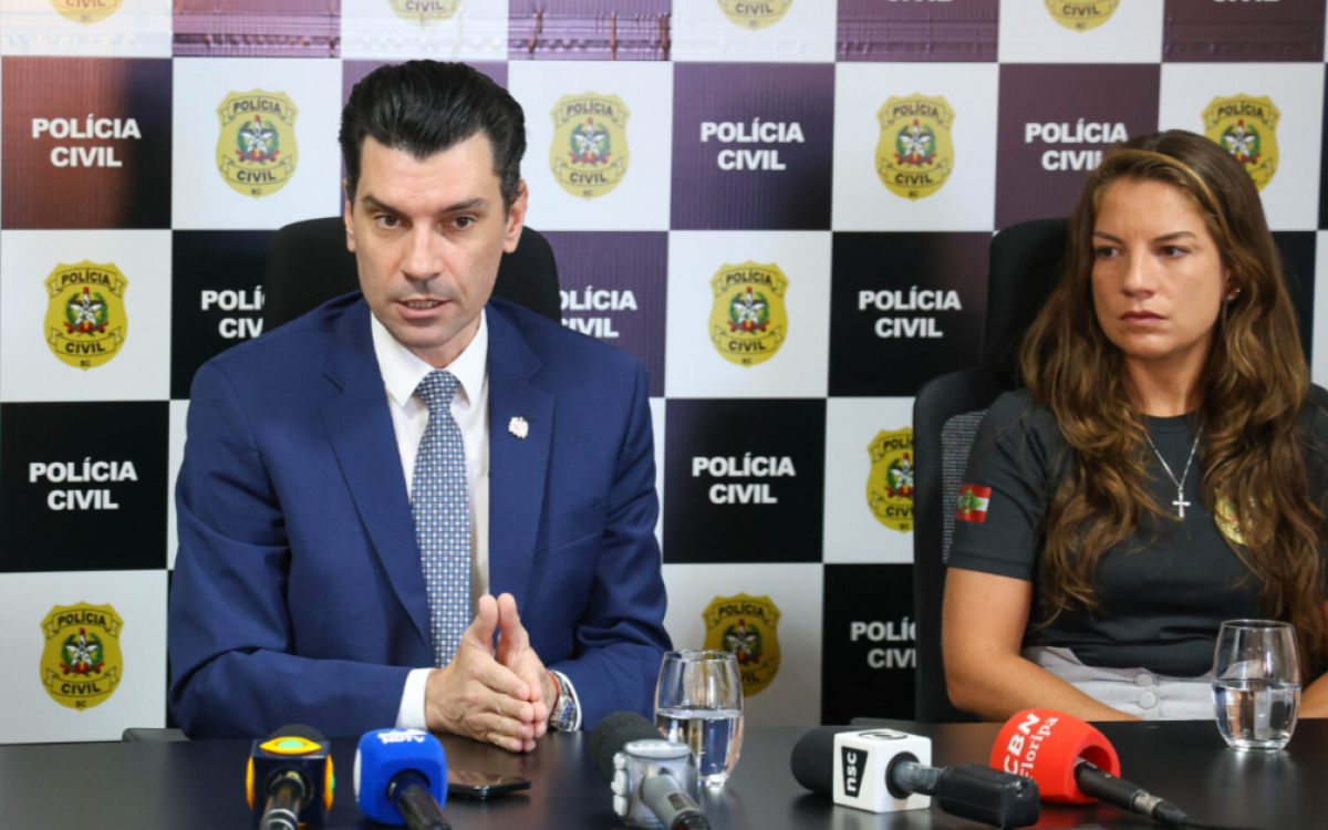 Pais e tio de adolescentes são indiciados por coagir testemunha no caso da morte do cão Orelha, em Florianópolis