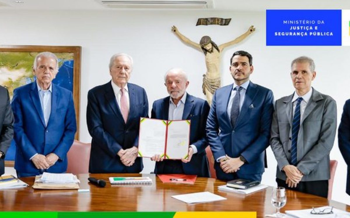 Lula assina Projeto de Lei Antifacção para fortalecer o combate ao crime organizado