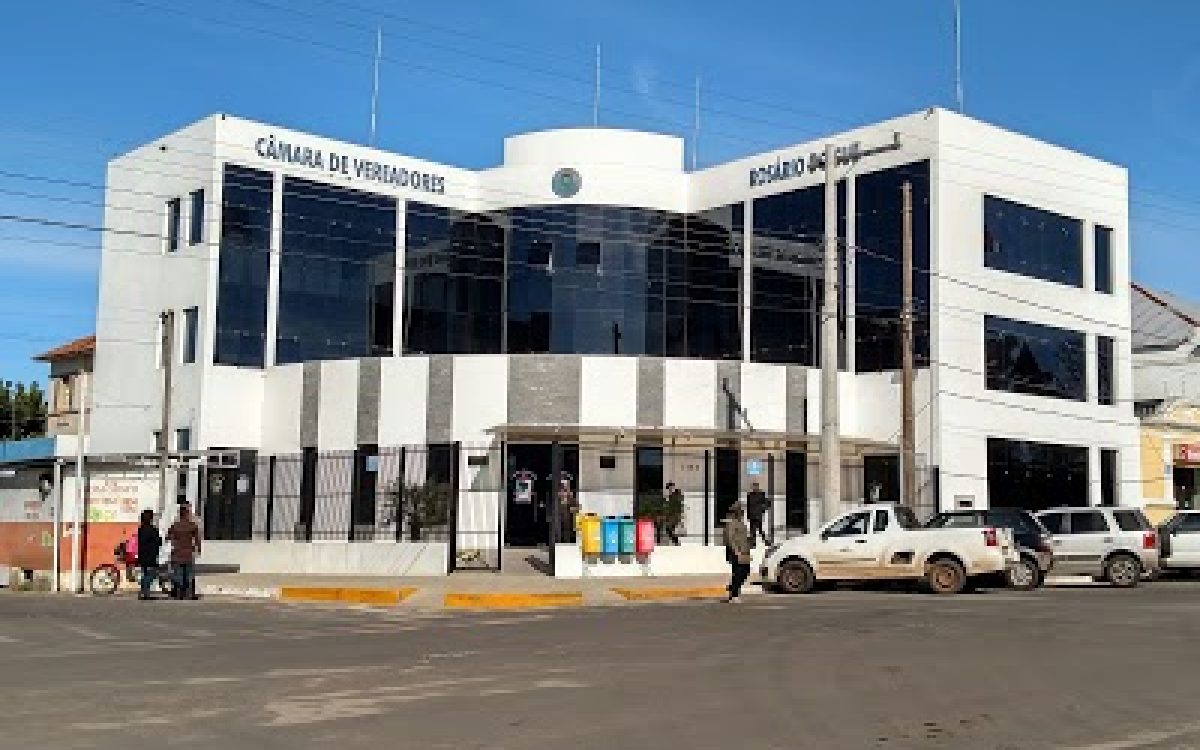 “Auxílio iPhone?”: Câmara de Rosário do Sul gasta quase R$ 50 mil em smartphones de luxo e gera revolta