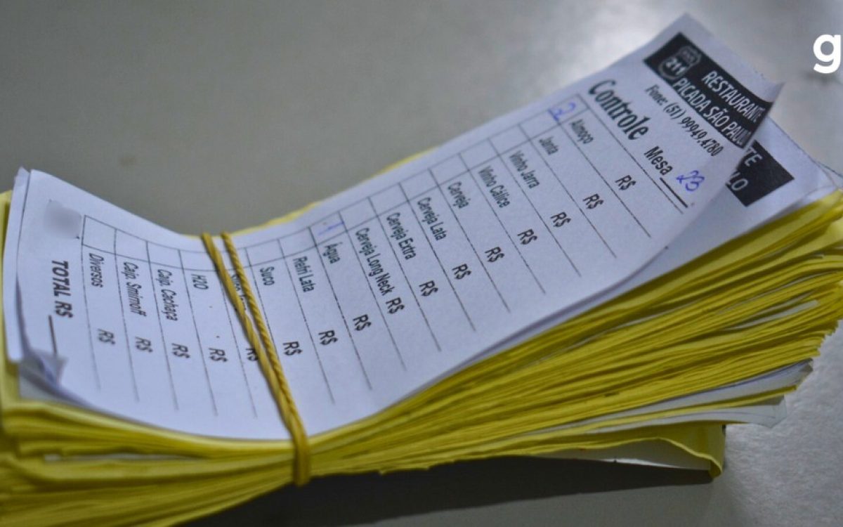 “A gente acredita no ser humano”: restaurante libera mais de 100 clientes sem cobrar durante apagão em cidade gaúcha