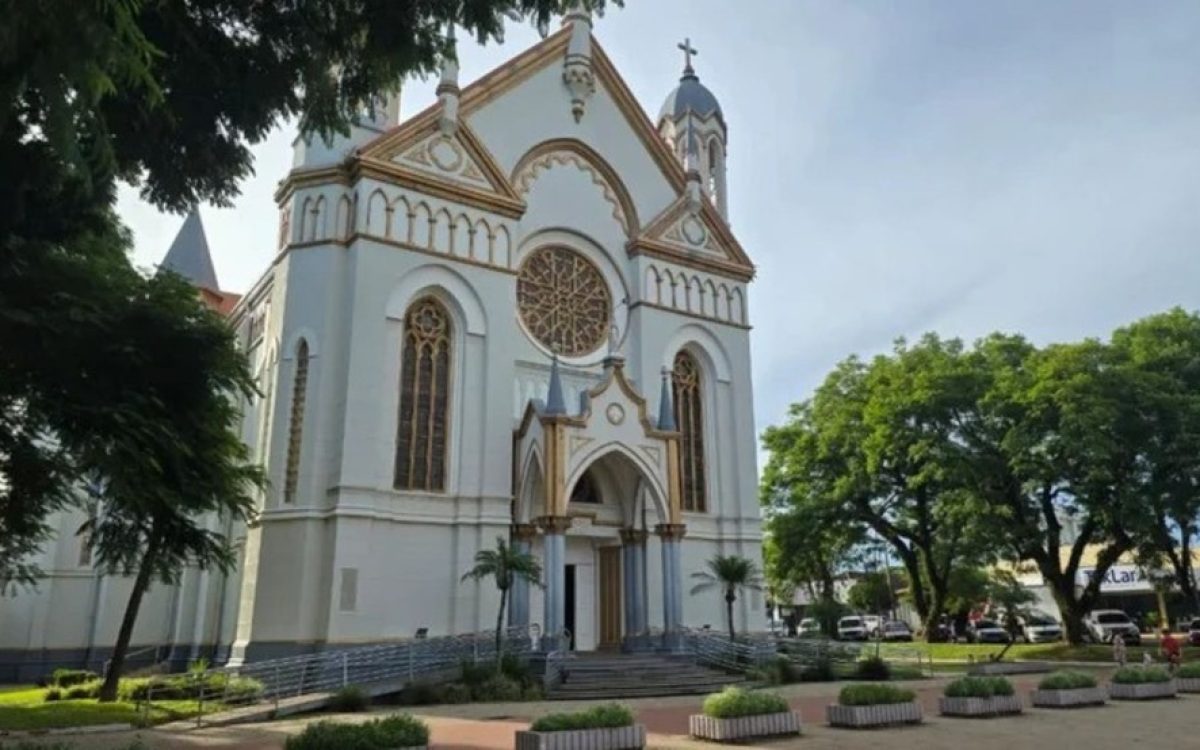 Padre é afastado por suspeita de desvio de dinheiro em paróquia no RS