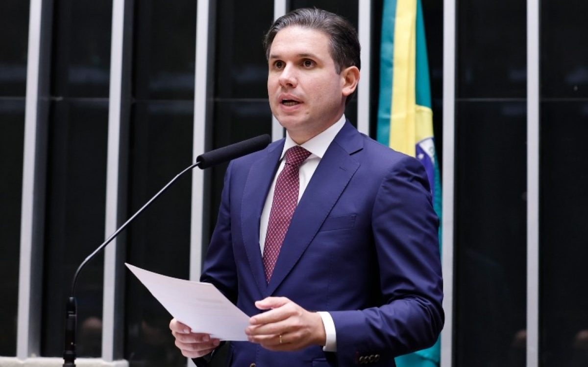 Câmara dá primeiro passo para reduzir jornada 6×1 após Hugo Motta encaminhar proposta para análise