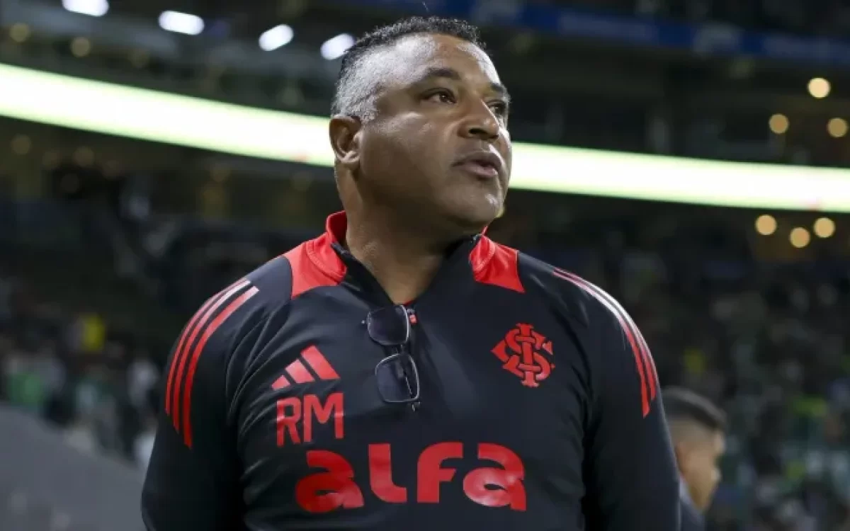 Internacional demite Roger Machado e terá de pagar multa de até R$ 7 milhões
