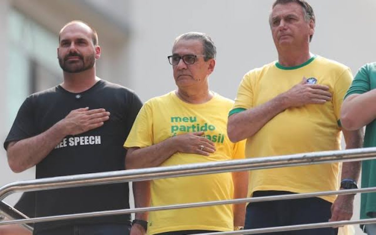 Crônica de um lema em decomposição: os áudios e mensagens que enterraram ‘Deus, Pátria e Família’