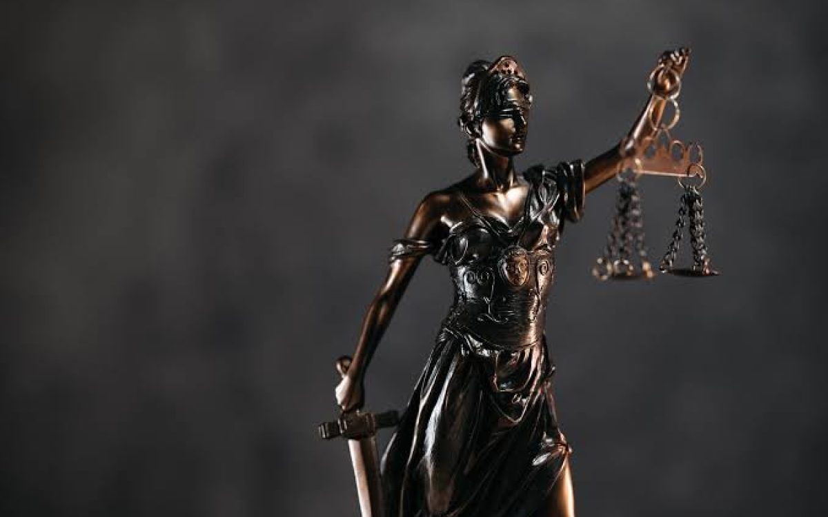 Crônica: A Ironia da Lei e o Backsliding