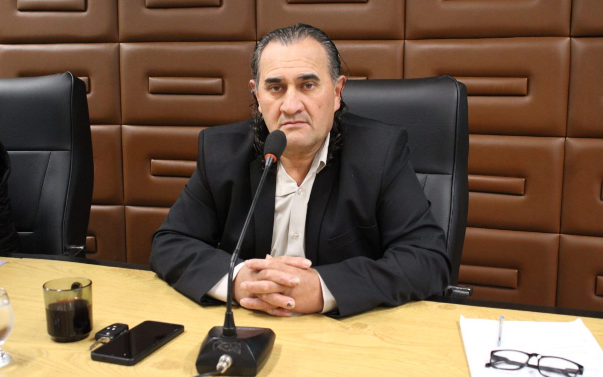 Vereador Paulo Orelha (PT) é denunciado pelo MP por intolerância religiosa