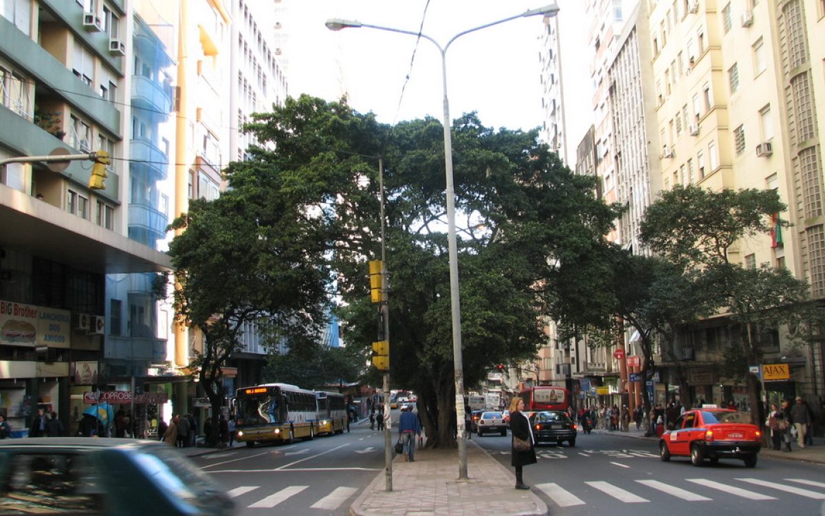 Ataque a tiros deixa cinco feridos no Centro Histórico de Porto Alegre