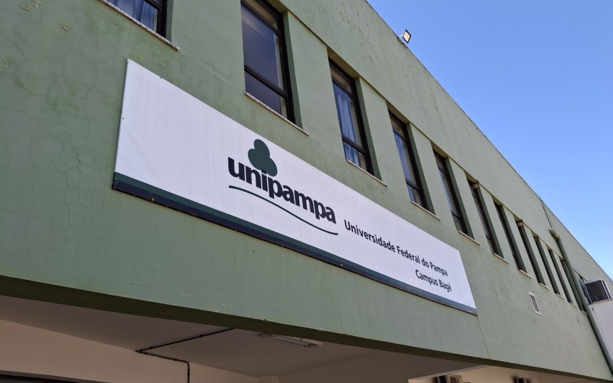 Unipampa suspende concurso para técnicos-administrativos após denúncias de irregularidades