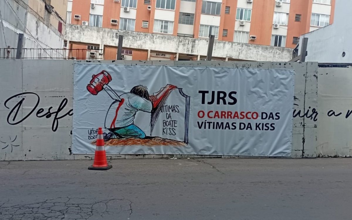 Justiça autoriza semiaberto para três condenados da Boate Kiss; famílias protestam