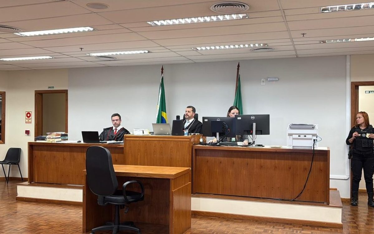 Mãe é condenada a 44 anos por matar filha de 7 anos a facadas em retaliação ao ex-companheiro