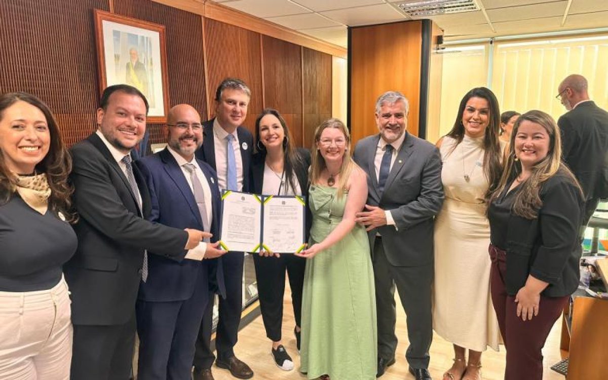 Unipampa assina acordo em Brasília e dá passo decisivo para implantação do Hospital Universitário do Pampa
